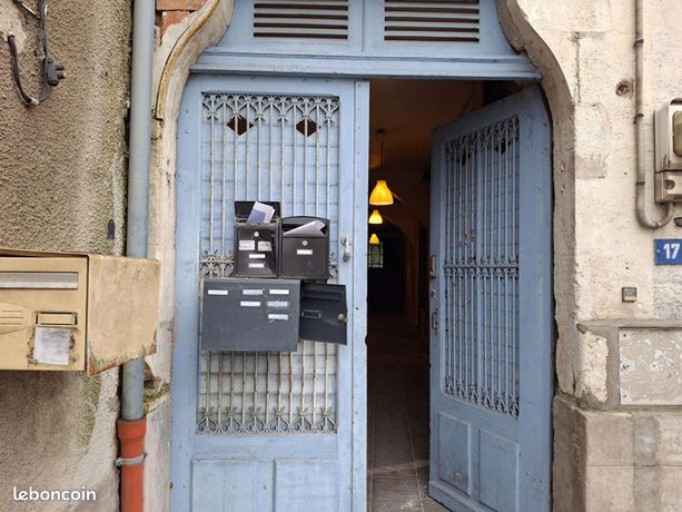 https://img.leboncoin.fr/api/v1/lbcpb1/images/3d/be/94/3dbe943c4399599167e9eb85d46160abf37b0cc3.jpg?rule=ad-image