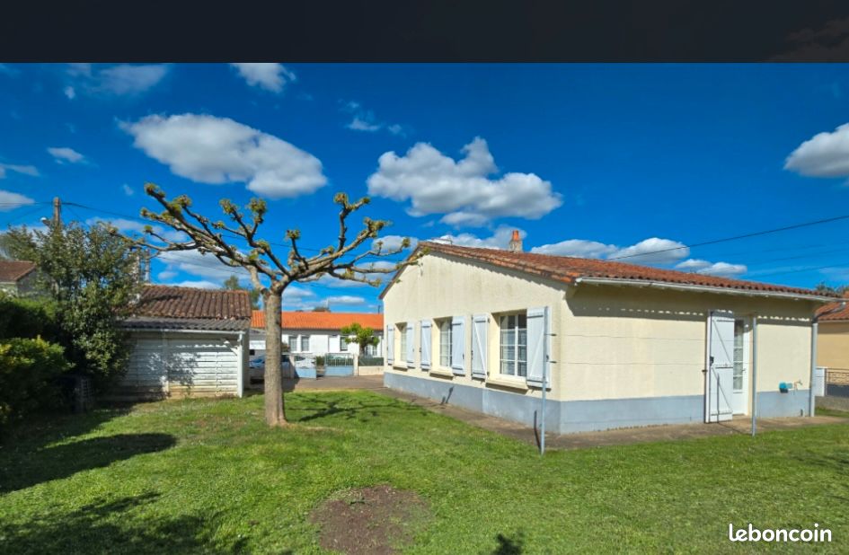 Maison 4 pièces 70 m² · à Civray · 70 m² · 95 000 €