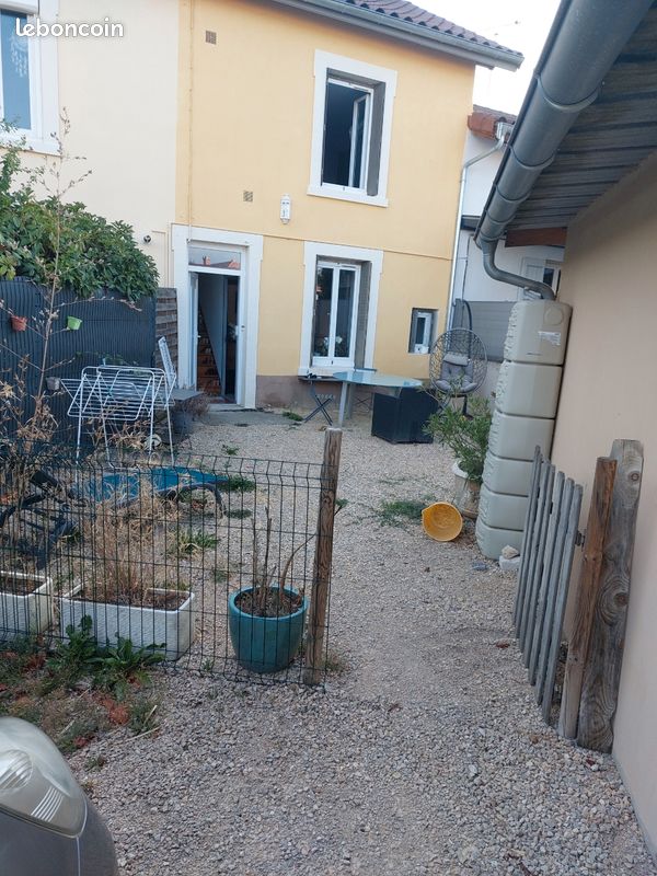 Maison 3 pièces 72 m² · à Bourg-en-Bresse · 72 m² · 700 €