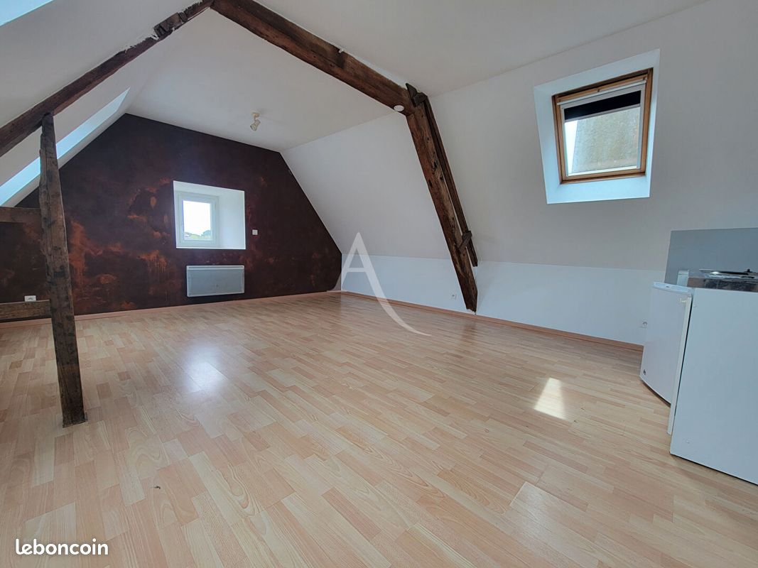 Appartement 1 pièce 27 m² · à Nozay · 27 m² · 320 €