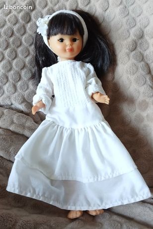 Bonjour je recherche une poupée bella année 1970,merci