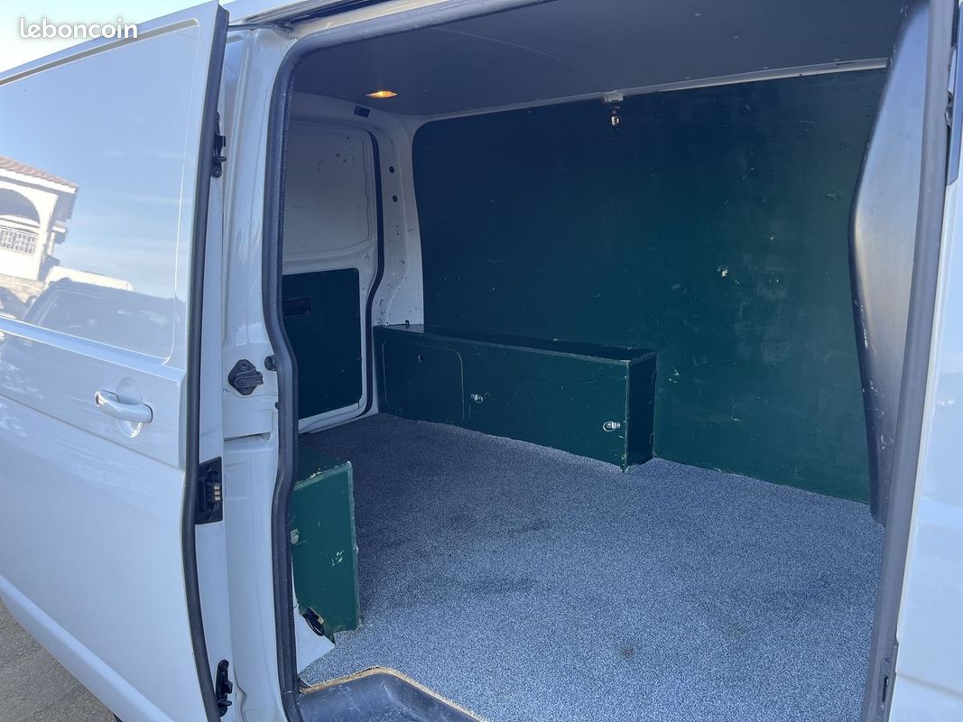 Volkswagen TRANSPORTER FG 2.8T L1H1 2.0 TDI 150CH BUSINESS LINE DSG7 (image 6)
