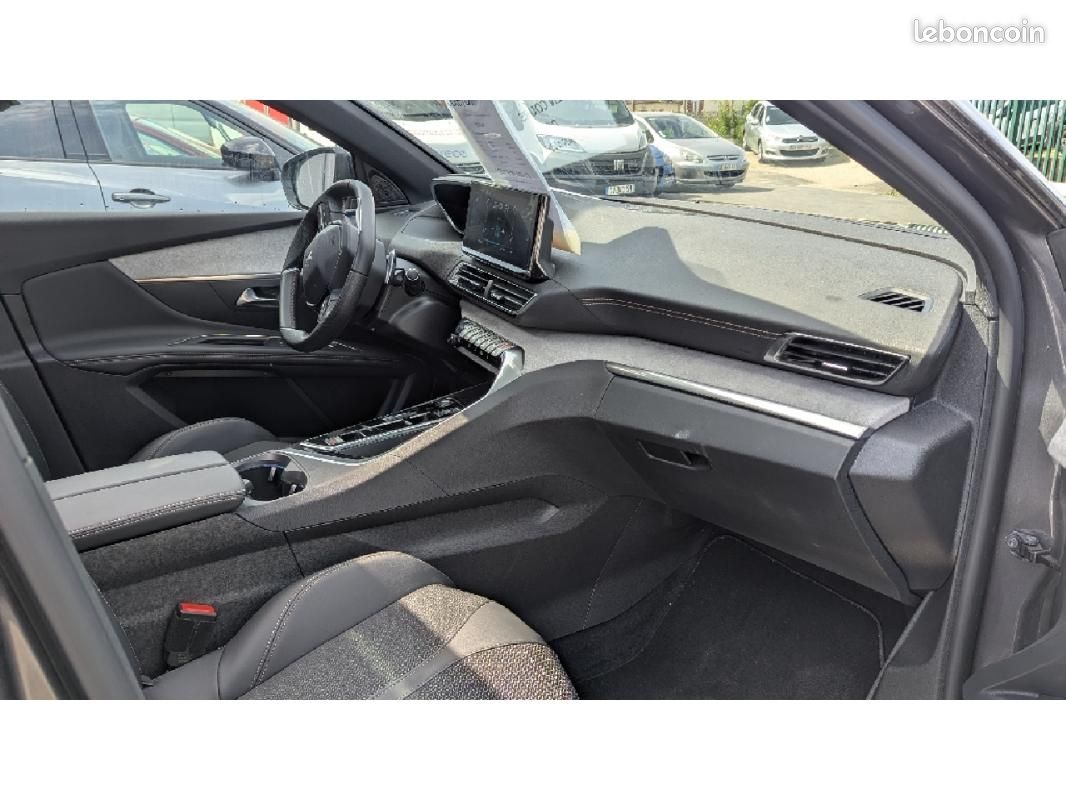 Peugeot 3008 Hybrid 225 e-EAT8 GT (image 7)