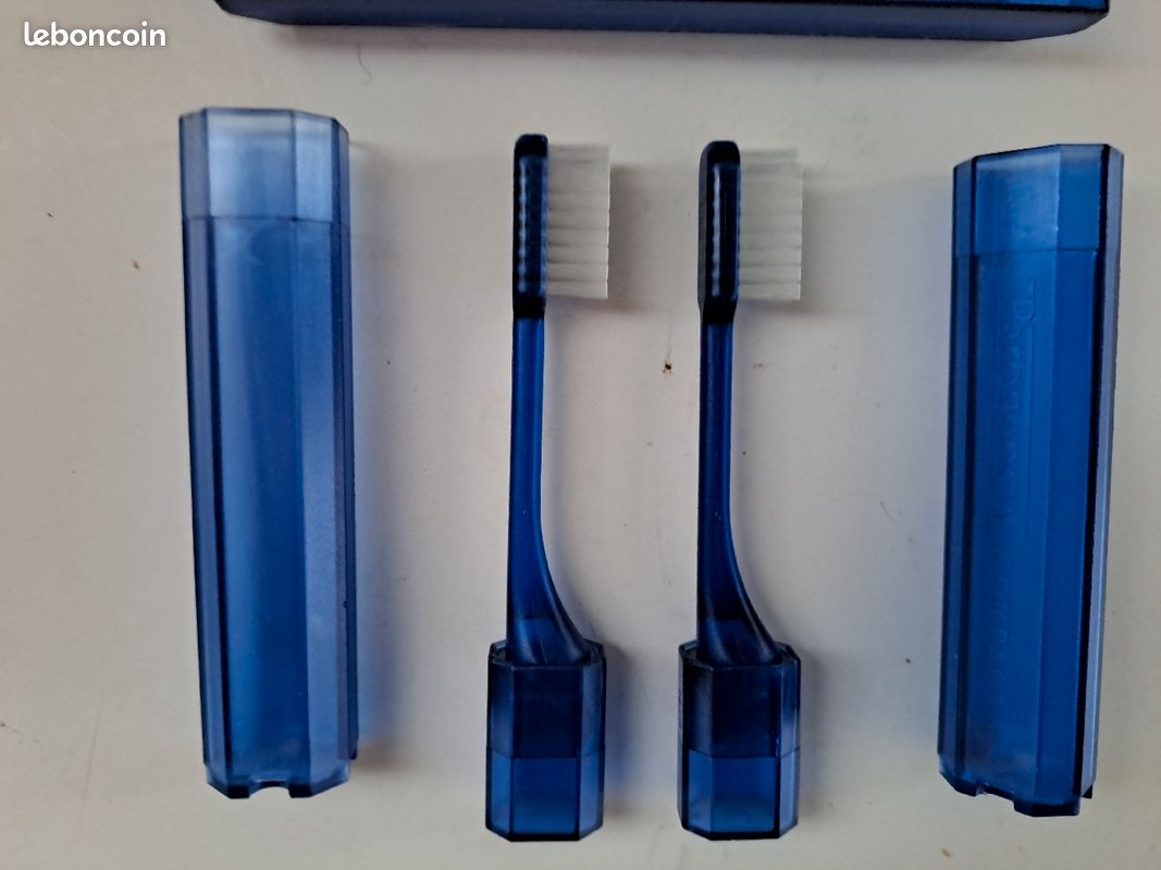 Brosses à dents dans boite (image 2)