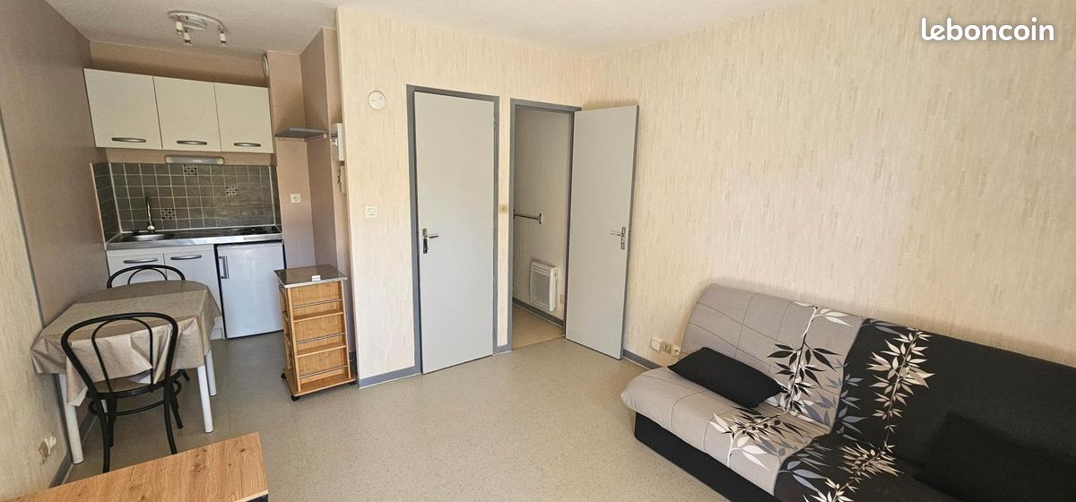 Appartement 1 pièce 18 m² · à Poitiers · 18 m² · 450 €