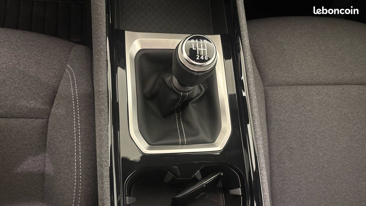 Renault austral mild hybrid advanced 130 gsr2 (image 28)