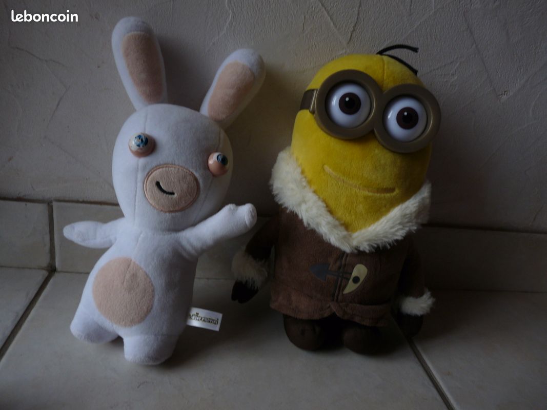 Peluche Minion et lapin crétin (image 1)