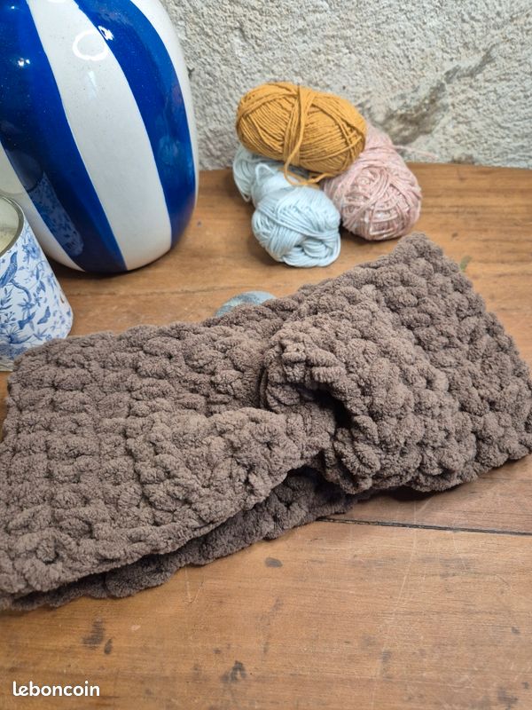 Headband (image 1)