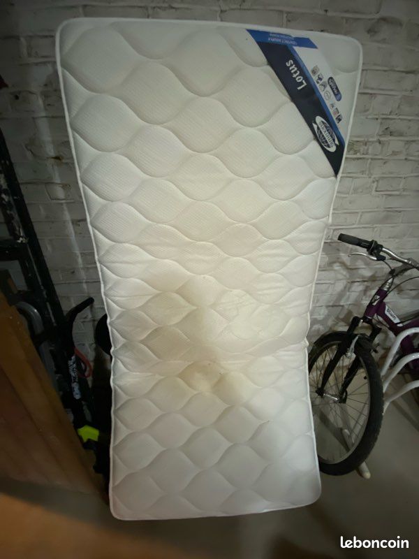 Matelas Simmons Lotus (image 1)