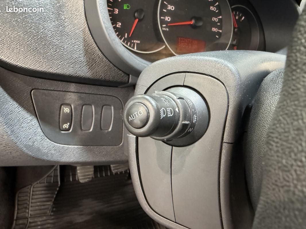 Renault Kangoo 1.6 16V 105 Privilège +REGULATEUR+ATTELAGE (image 13)