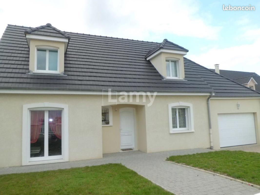 Maison 5 pièces 124 m² · à Chevigny-Saint-Sauveur · 124 m² · 1 300 €/mois