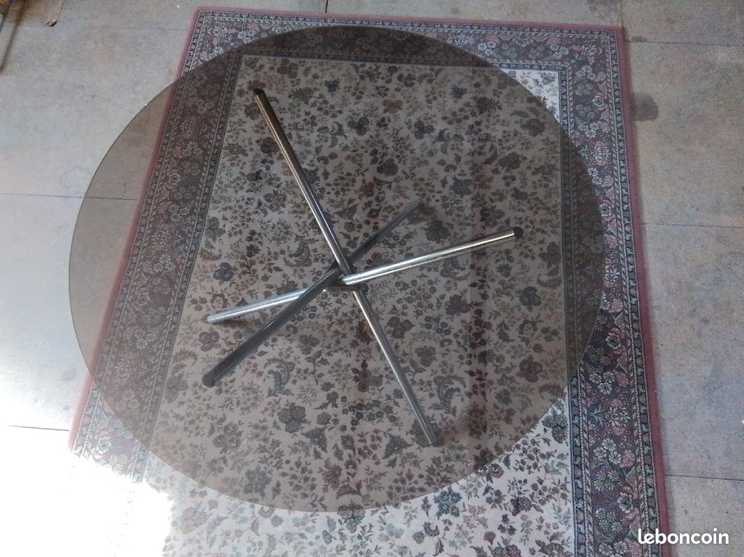 Table ronde en verre (image 1)