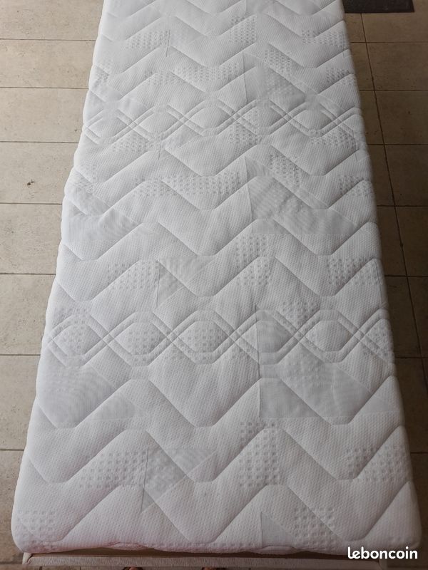 Sommier relevable et son matelas 80 cm (image 7)