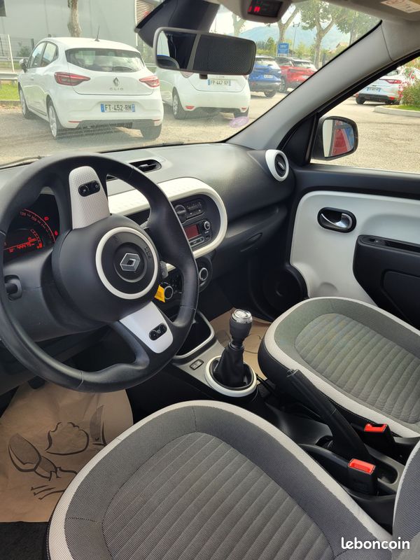 Twingo 3 zen sce 65 / essence / clim / promo (image 3)
