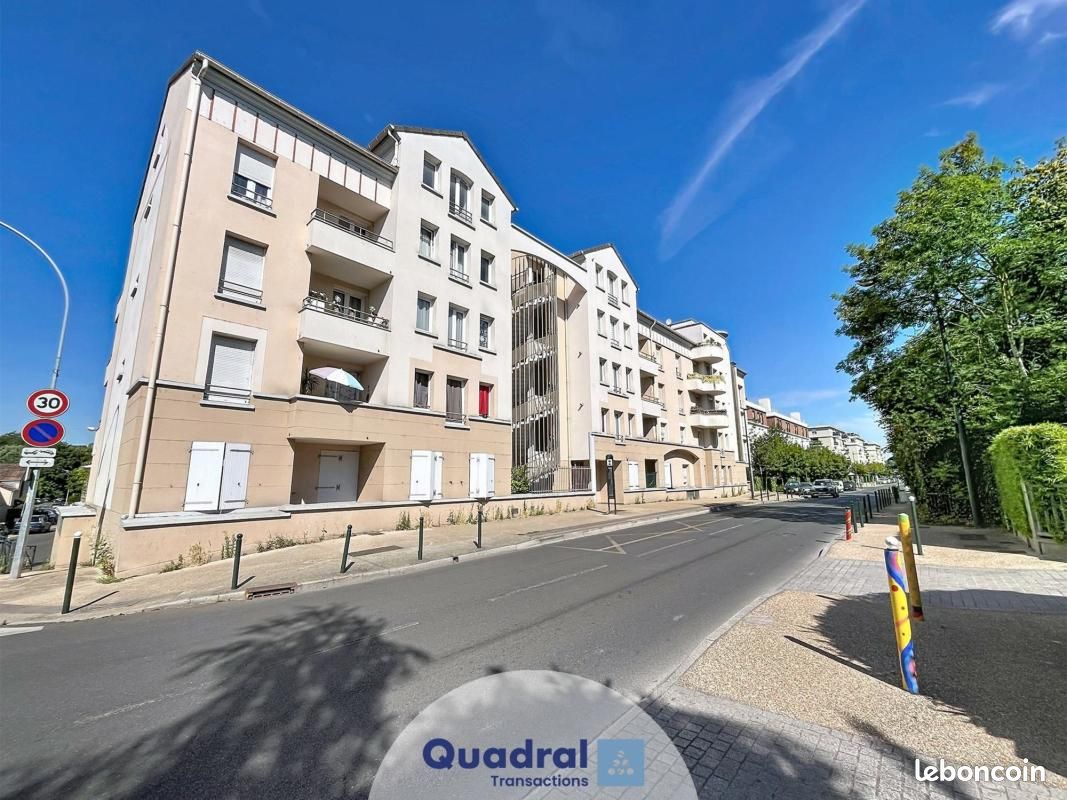 Appartement 3 pièces 64 m² · à Corbeil-Essonnes · 64 m² · 117 120 €