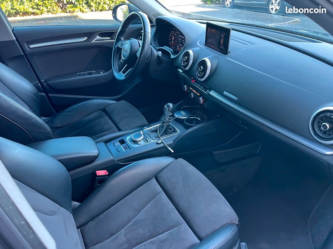 AUDI A3 SPORTBACK 2.0 TFSI 190 S tronic 7 Design Luxe (image 18)