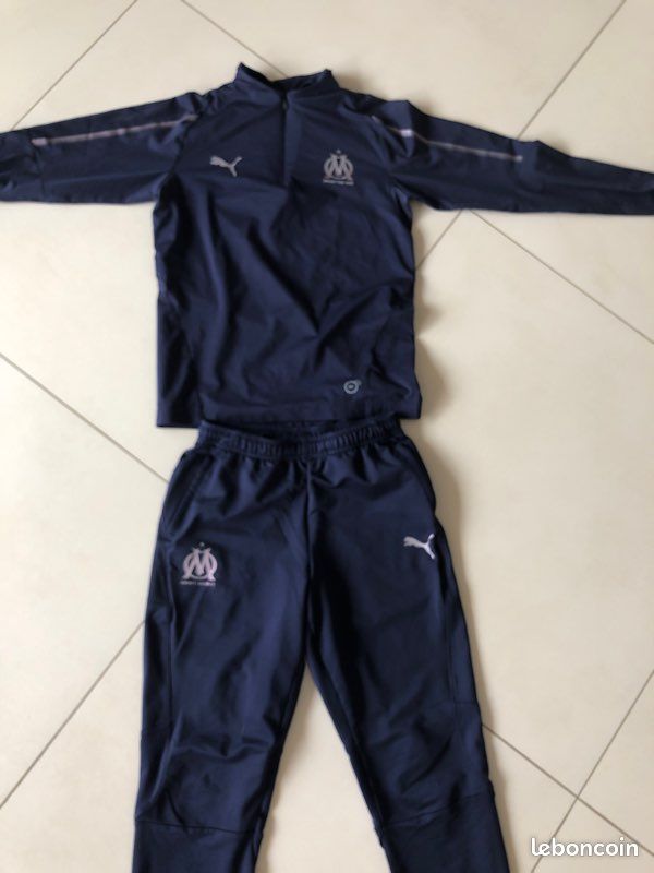 Jogging om 9-10 ans taille 140cm (image 4)