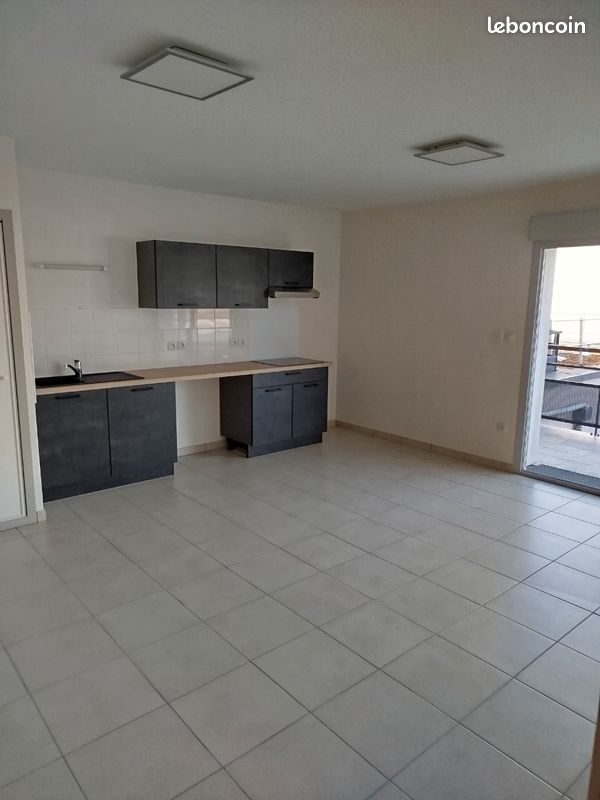 Appartement 2 pièces 48 m² · à Saint-Vallier · 48 m² · 605 €