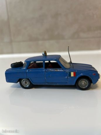 Alfa Roméo Giulia 1600 canguro ancienne politoys 1/43 tbe