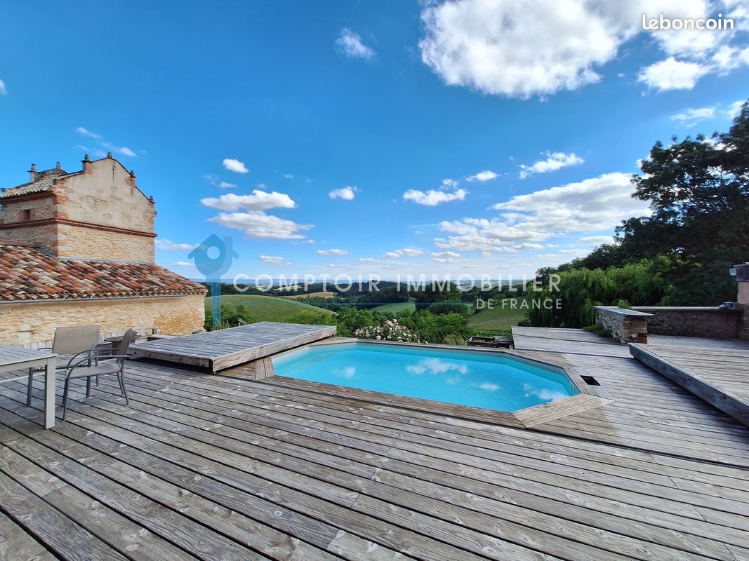 Maison 13 pièces 431 m² · à Saint-Paul-Cap-de-Joux · 431 m² · 546 000 €