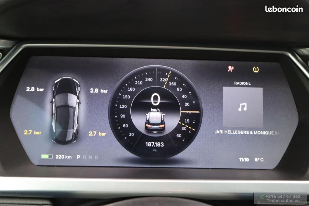 Tesla Model S P85 Signature Performance | 421 ch 85 kWh Toit Panoramique Suspension Pneumatique C... (image 27)