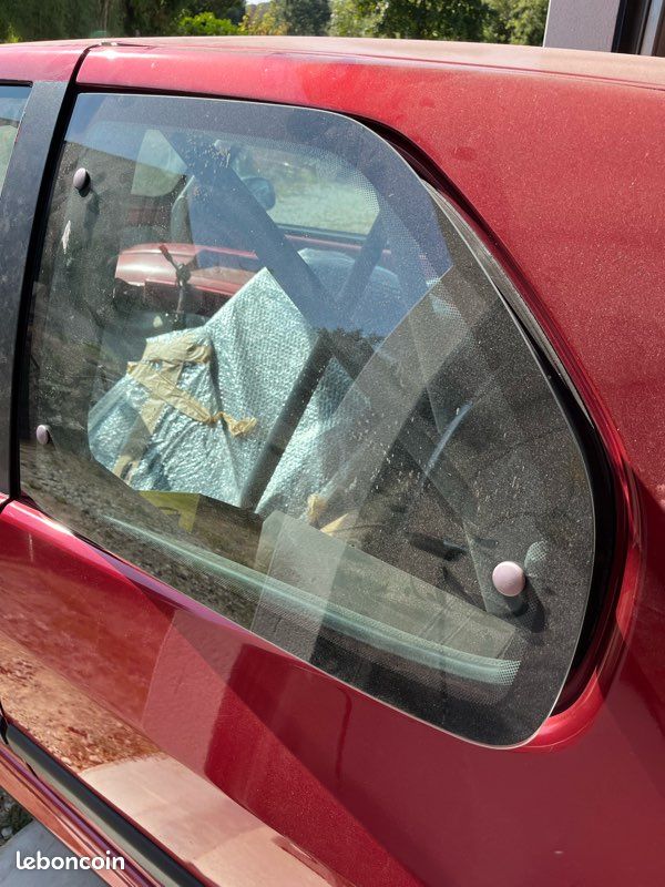 Custode arrière gauche Peugeot 306 s16 phase 1 (image 2)