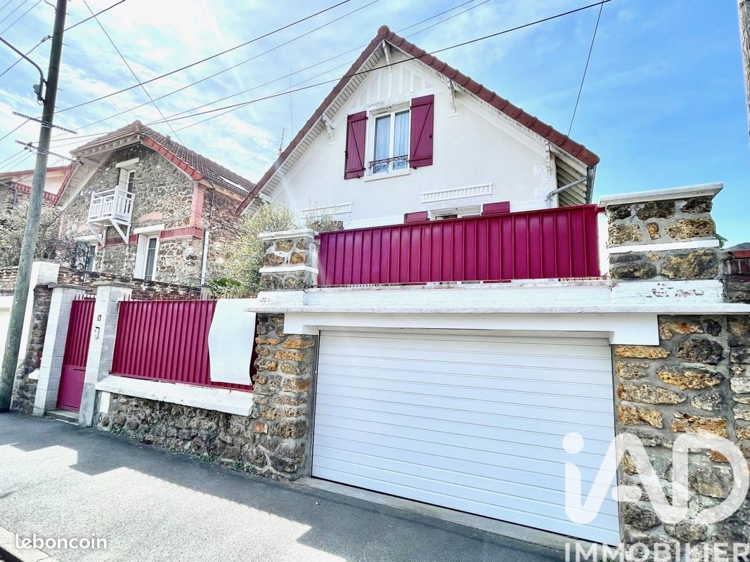 Maison 6 pièces 130 m² · à Villeneuve-le-Roi · 130 m² · 434 900 €