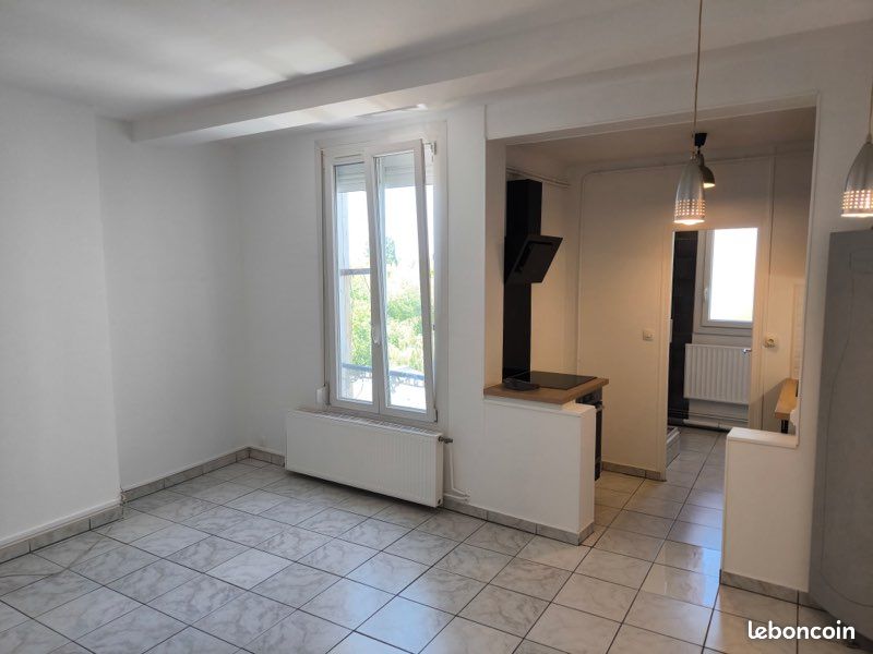 Appartement 2 pièces 49 m² · à Charleville-Mézières · 49 m² · 430 €