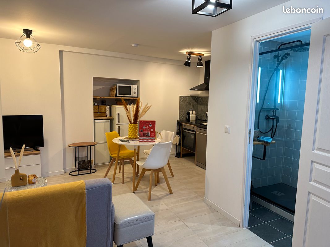 Appartement 2 pièces 30 m² · à Divonne-les-Bains · 30 m² · 1 560 €/mois