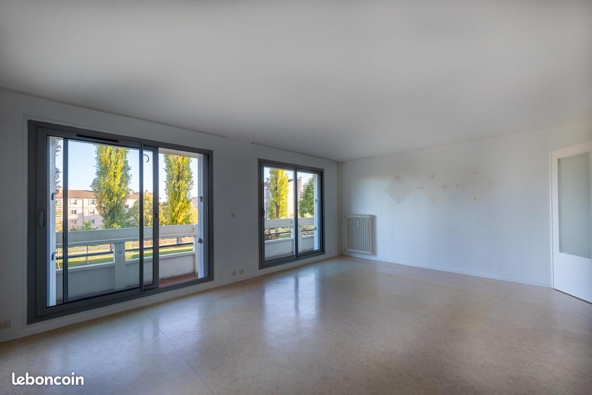 Appartement 3 pièces 77 m² · à Mâcon · 77 m² · 93 000 €