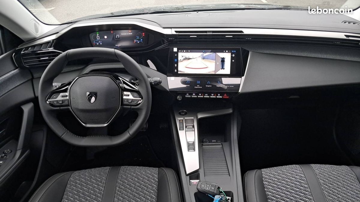 Peugeot 308 SW (3) Hybrid 145 e-DCS6 ALLURE (image 9)