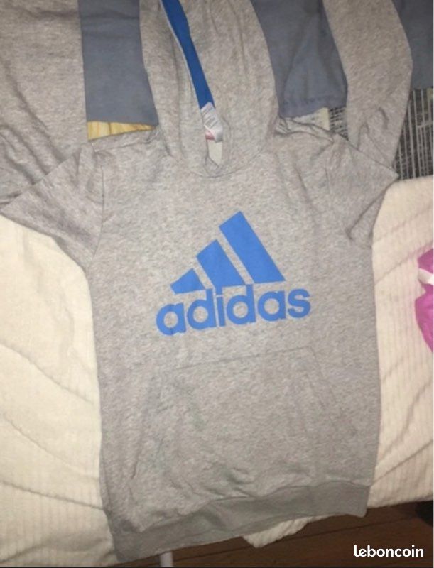 Sweet à capuche Adidas (image 1)