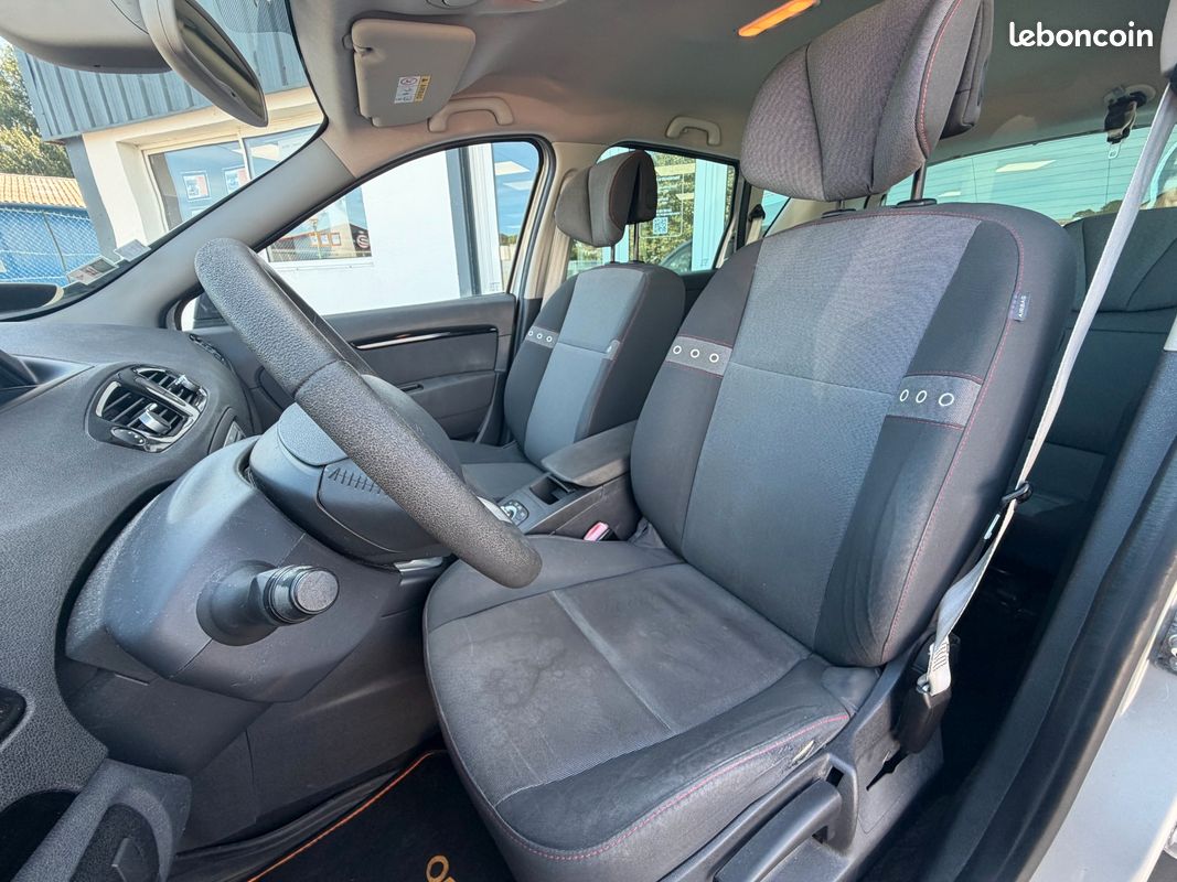 RENAULT SCENIC 1.5 dCi 110ch Bose EDC BVA (image 5)