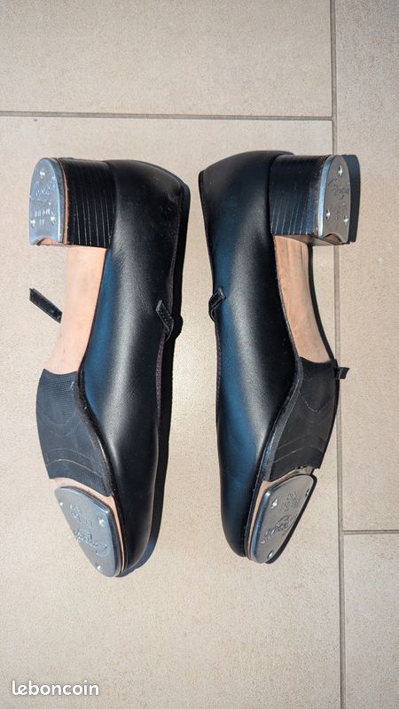 Paire de claquettes (image 2)