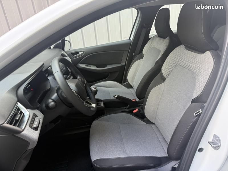 Renault Clio 1.5 dCi 100ch Evolution - 25 (image 10)