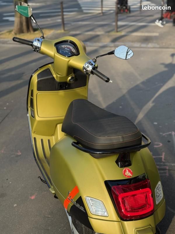 Vespa GTS 125 SUPER SPORT - Série Jaune Mat • 200 km • G (image 3)