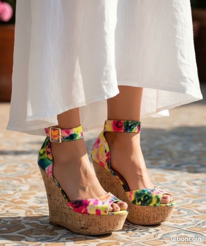 Sandales Compensées Just Fab Or Rose - Taille 7 UK - Neuf Avec Boîte D'origine