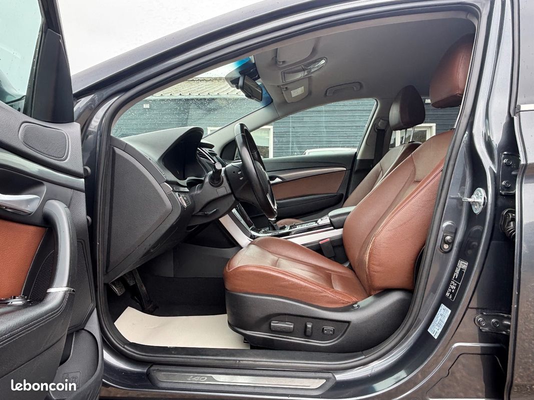 HYUNDAI i40 SW 1.7 CRDi 136CH Pack Premium Limited (image 7)