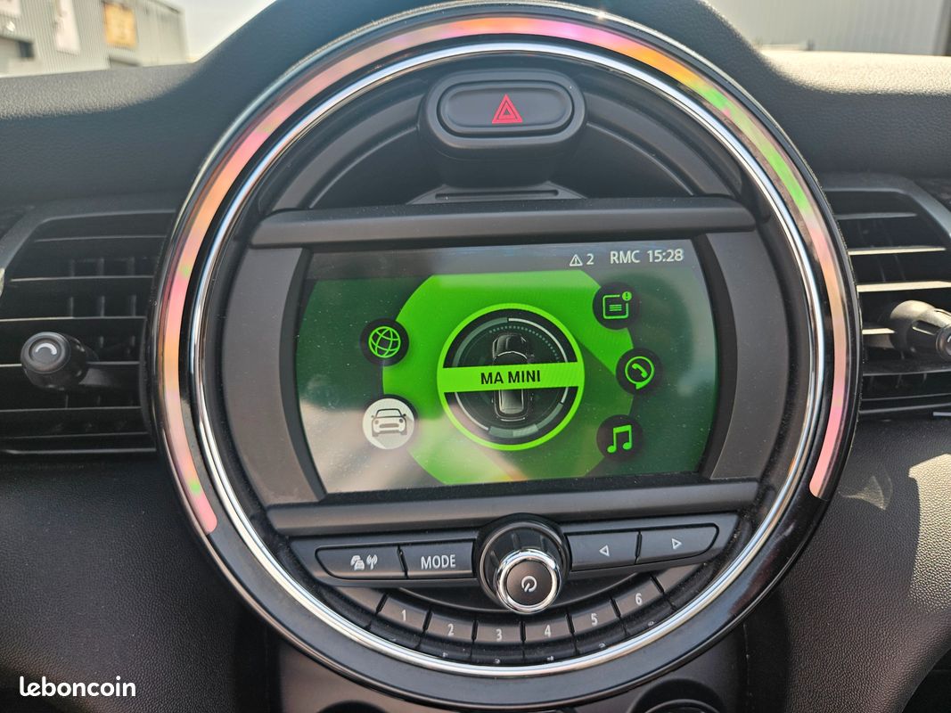 Mini cabrio 2.0 190 cooper s bva (image 22)