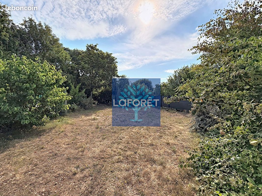 Terrain 623 m² · à Saint-Médard-d'Aunis · 623 m² · 159 000 €