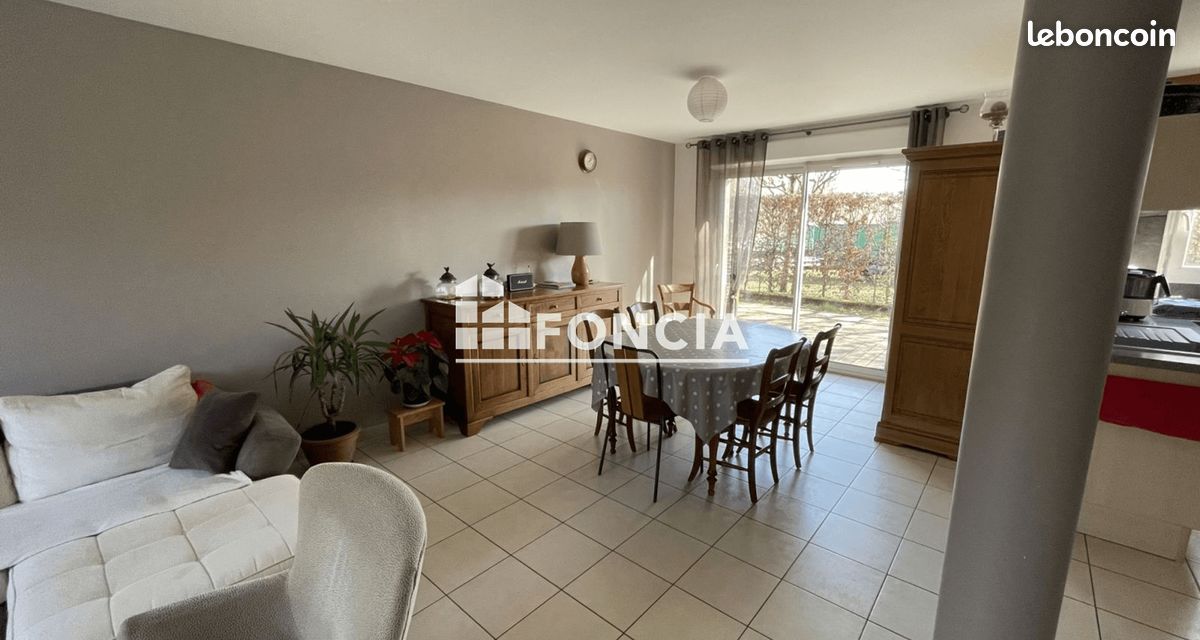 Maison 5 pièces 113 m² · à Fontain · 113 m² · 1 050 €/mois