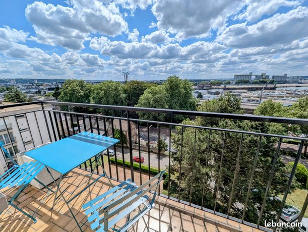 Appartement 1 pièce 107 m²