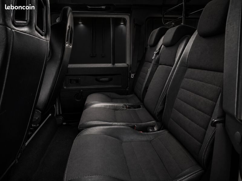 Land-rover DEFENDER 110 CREW CAB SE (image 12)