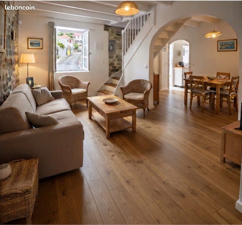 Maison 4 pièces 105 m² · à Sainte-Suzanne · 105 m² · 550 €