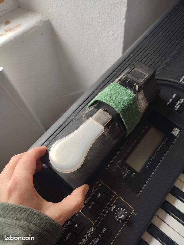 Piano numérique Korg N1 – 88 touches lestées + accessoires (image 4)
