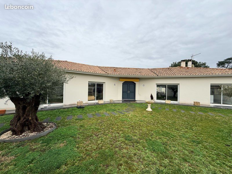 Maison 6 pièces 230 m² · à Izon · 230 m² · 580 000 €