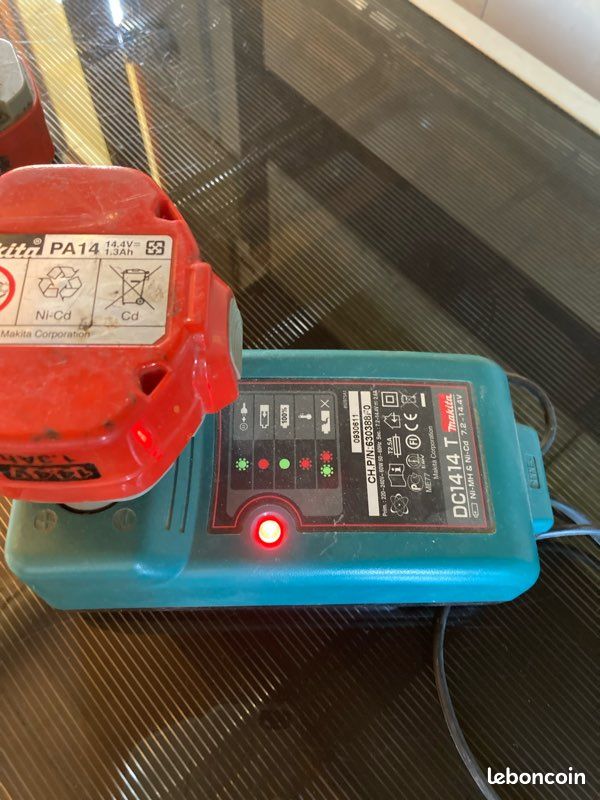Chargeur +batterie makita (image 4)