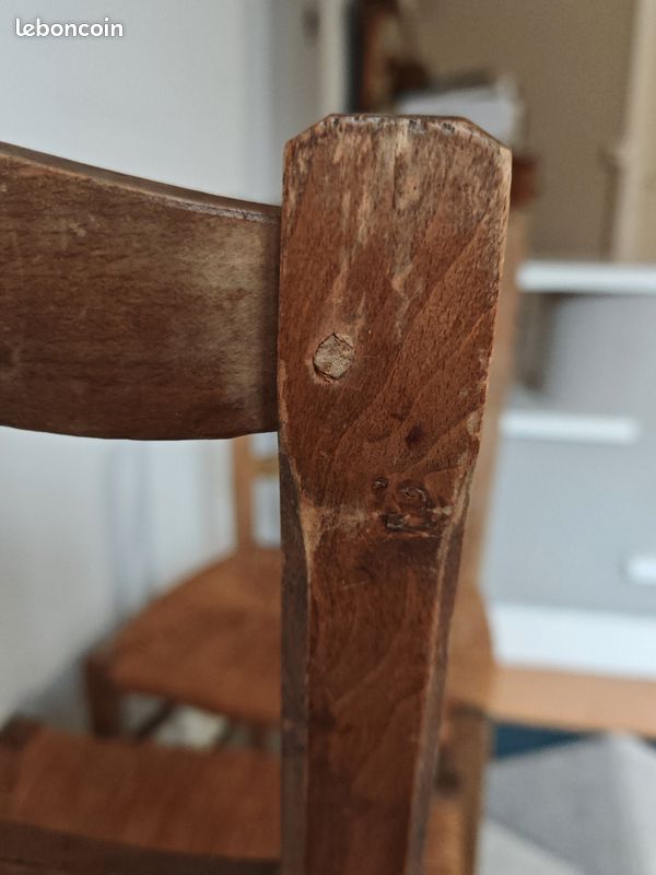 Paire de chaises rustiques en bois (image 6)