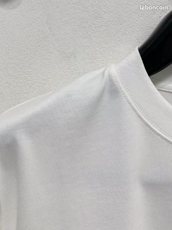 T-shirt à manches courtes imprimé de lettres colorées de style minimaliste (image 7)