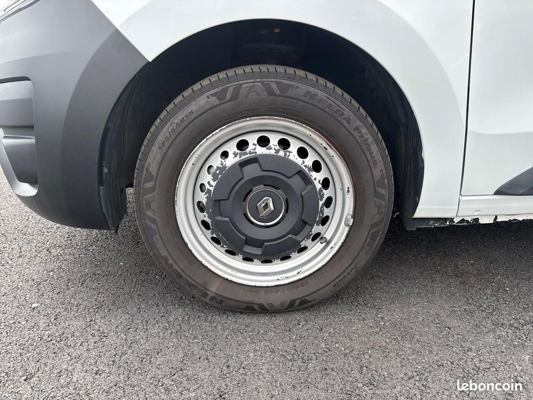 RENAULT EXPRESS 1.5 Blue dCi 95 II VAN FOURGON Confort (image 24)